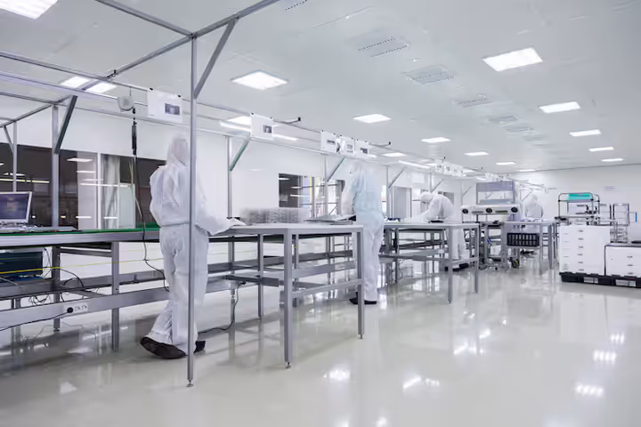Guide to Cleanroom Equipment: Advanced Technologies and Industry Best Practices