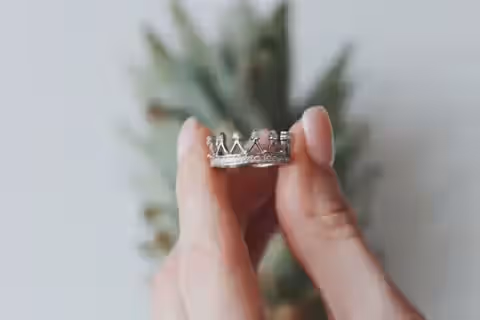 Diamond Ring Insights: Learn Important Features, Quality Details & Selection Suggestions