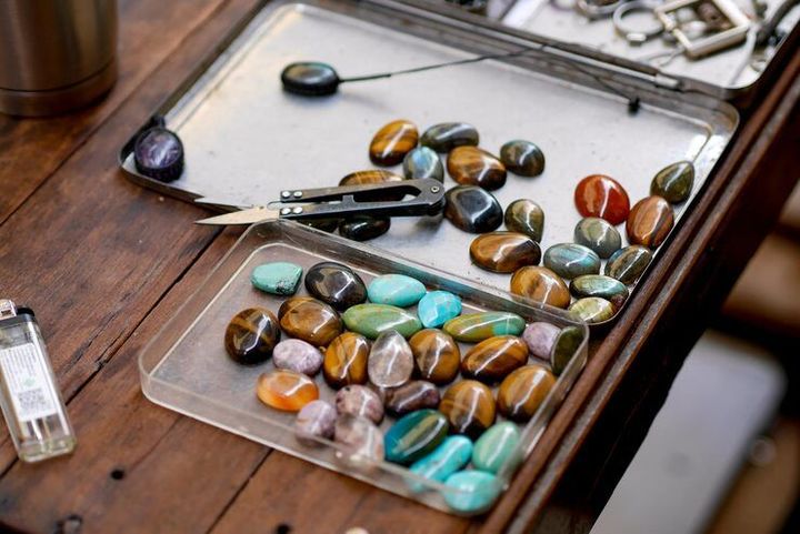 A Professional Guide to Ethical Gemstone Sourcing & Fair Trade: Responsible Mining and Traceability